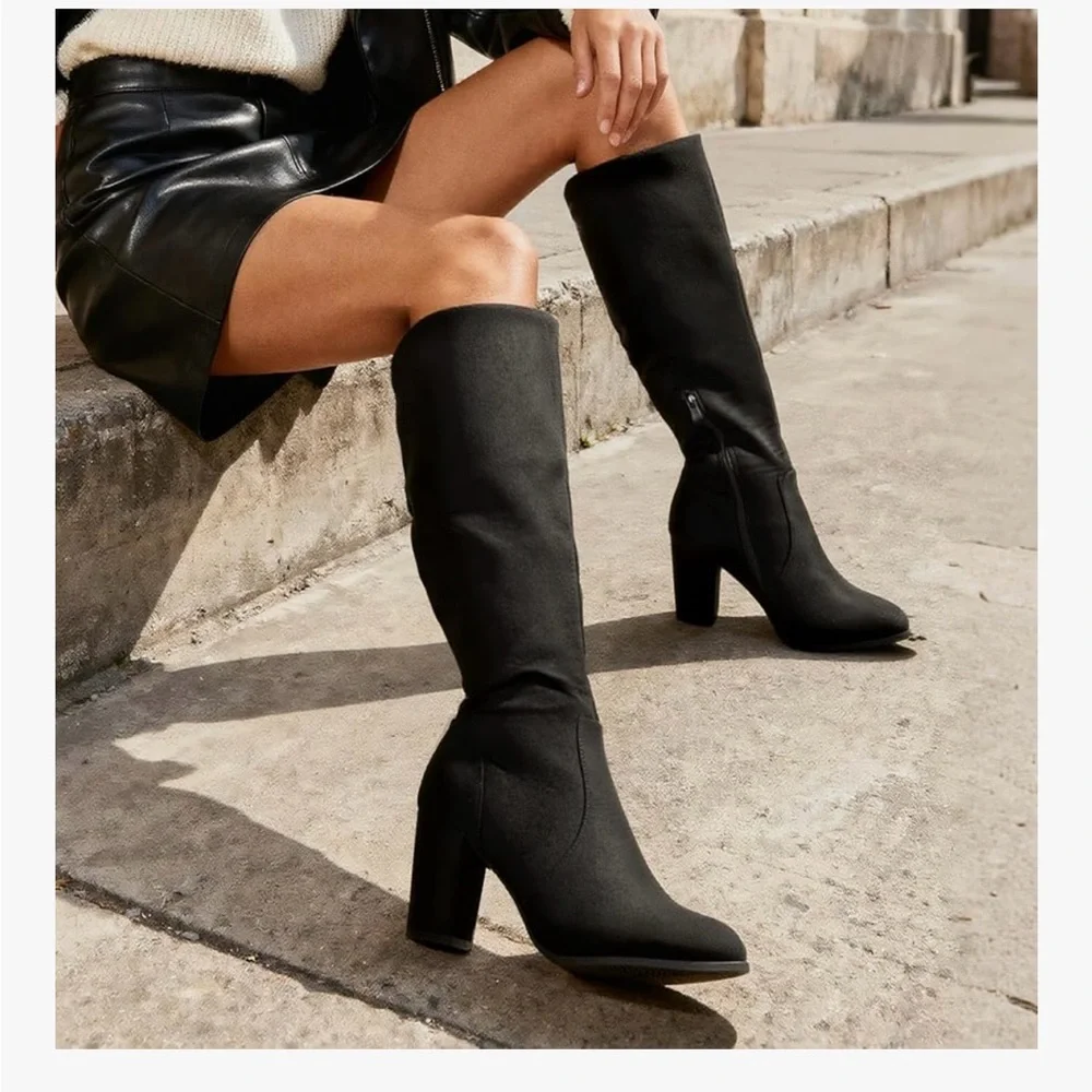 Elegant Black Knee-High‎ Women's Boots